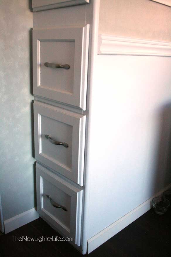 rv-cabinets-after-nuvo-cabinet-paint